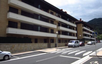 UGARTE ZELAI 1-3-5-7 (Zegama) 30 Viviendas y Guardería